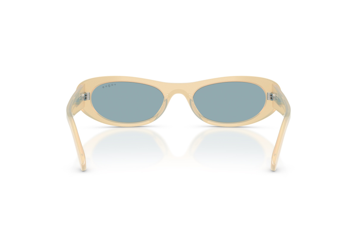 Vogue Eyewear VO5695SU_328080 Milky Vanilla