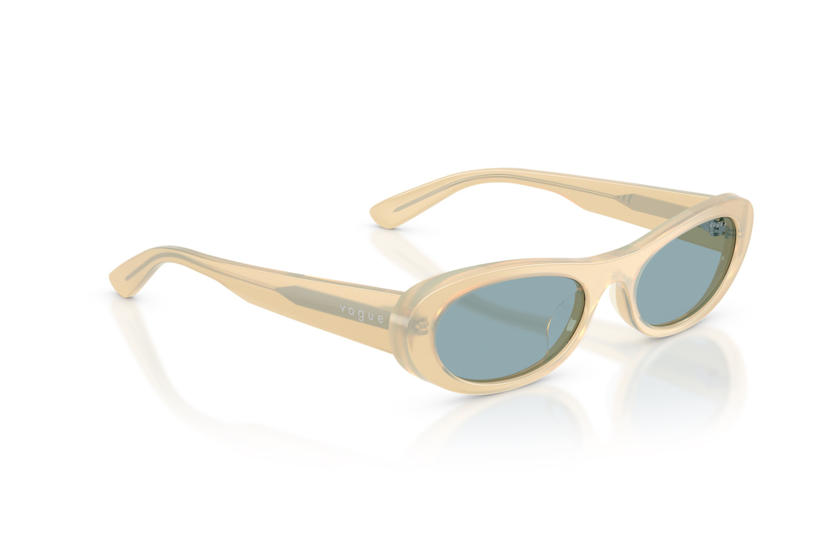 Vogue Eyewear VO5695SU_328080 Milky Vanilla