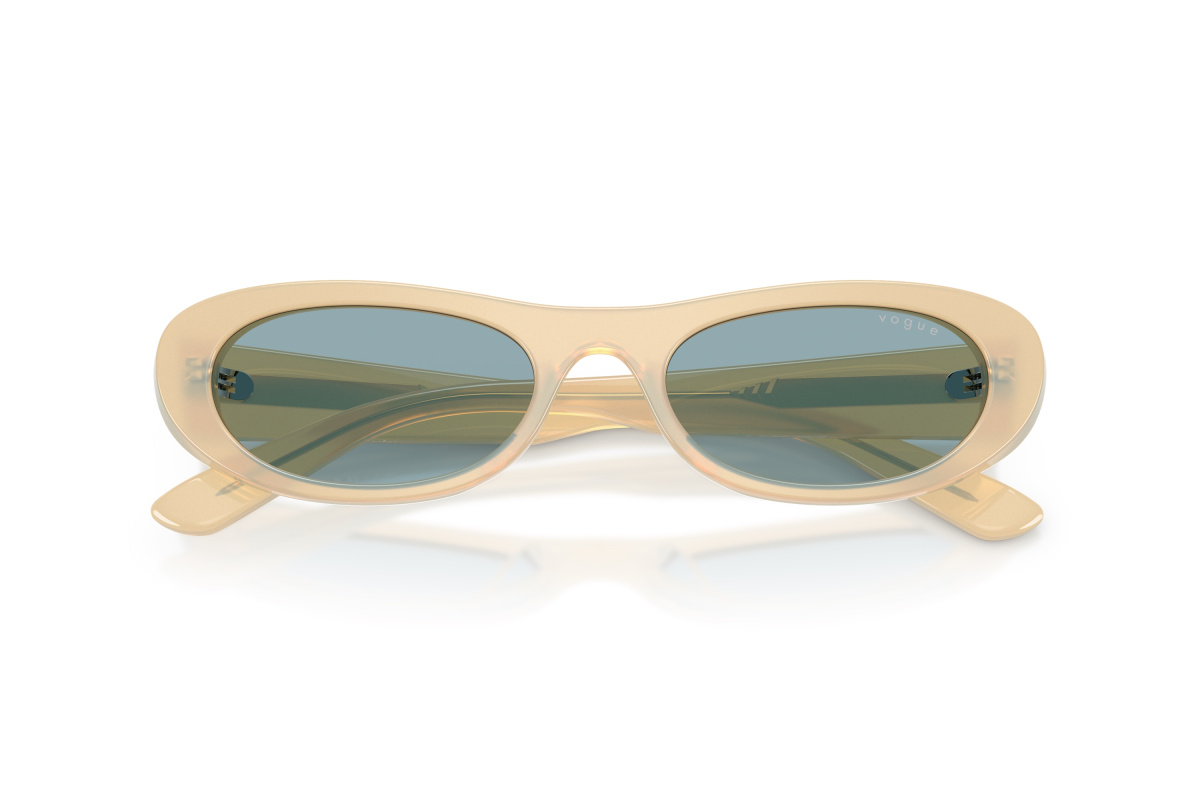 Vogue Eyewear VO5695SU_328080 Milky Vanilla